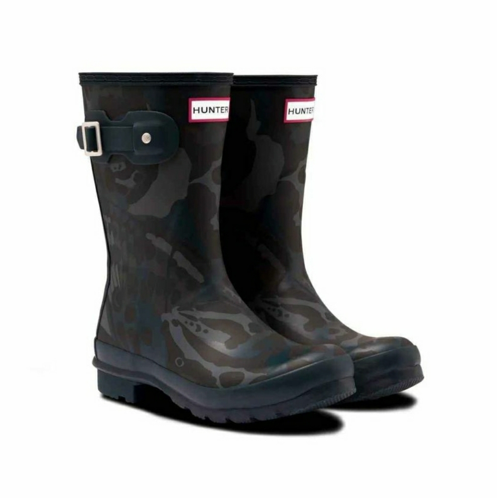 Hunter Camo Butterfly Short Boots
